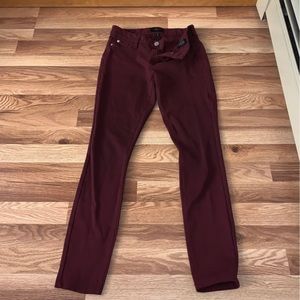 Celebrity Pink Mid Rise Skinny Jeans Sz27
